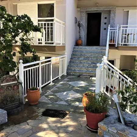 Casa de hóspedes In Studio - For 4 People In Limenaria, Only Five Minutes Away From Center *